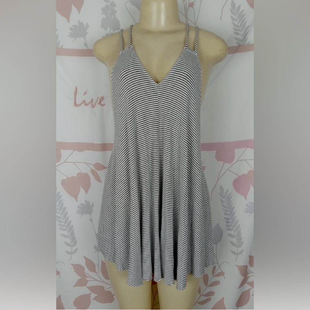 Cross-Strap Amante White Black-Striped Swing Dress Size L